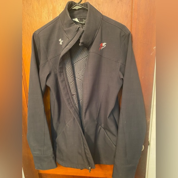 Under Armour - Picture 2 of 16